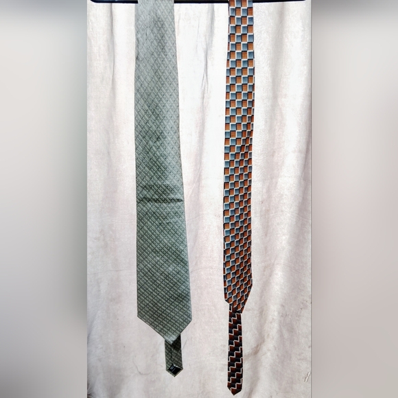 Bundle Of STAFFORD SILK NECKTIE & VIA EUROPA SILK NECKTIE - Picture 1 of 16
